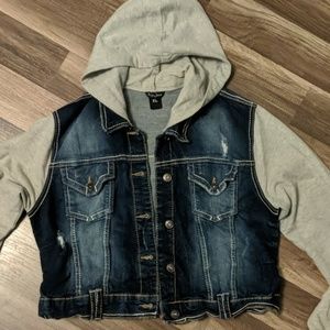 Ariya jeans, jean jacket size XL GIRLS